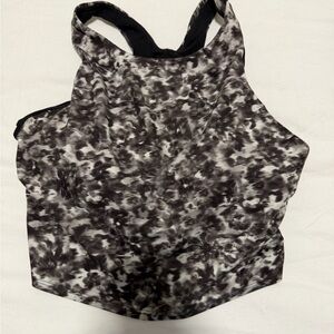 Athleta Monochrome crop workout Top